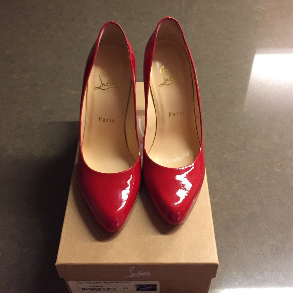 Christian Louboutin Décolleté 868 Pump